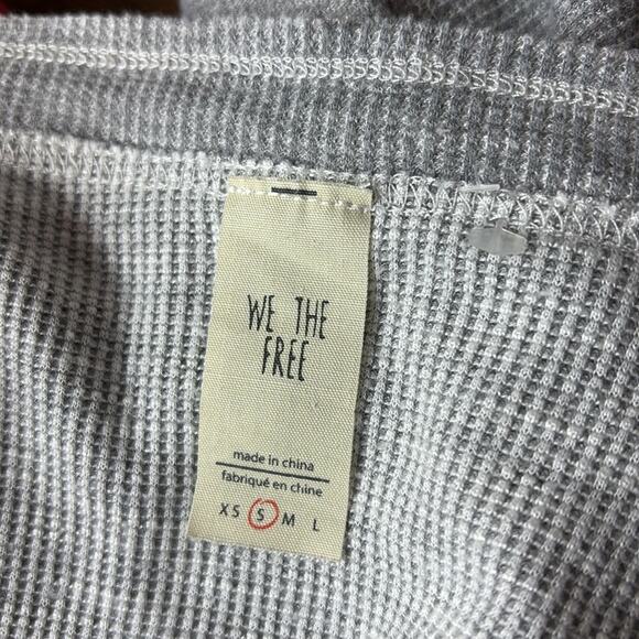 We The Free Red Grey Bubble Waffle Tee with Embroidered Sleeves S - Picture 7 of 8